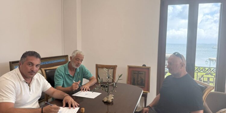 Ο Δήμαρχος Ακτίου-Βόνιτσας υπέγραψε με τον ανάδοχο τη σύμβαση για την έναρξη κατασκευής τοιχίων στη Δ.Ε Μεδεώνος