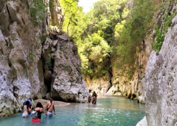 Νέα πτώση βράχου στο φαράγγι του Αχέροντα – Αυστηρή προειδοποίηση από τον Δήμο Σουλίου