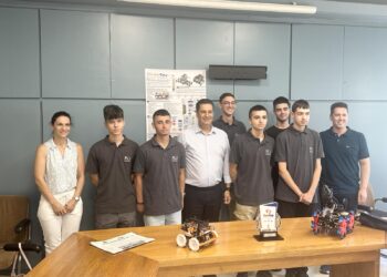 Παγκόσμια Διάκριση Αγρινιωτών Μαθητών στο RoboCup 2025 – Υποδοχή από τον Δήμαρχο Αγρινίου