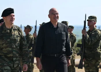 Δένδιας:Αλλαγές στη στρατιωτική θητεία-Αυξήσεις στις αποδοχές στρατεύσιμων