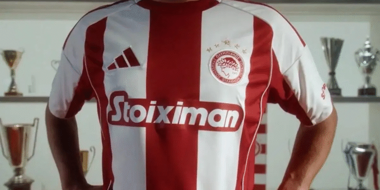 Ολυμπιακός: Παρουσίασε τη νέα εντός έδρας φανέλα για τη σεζόν – Εντυπωσιακός σχεδιασμός