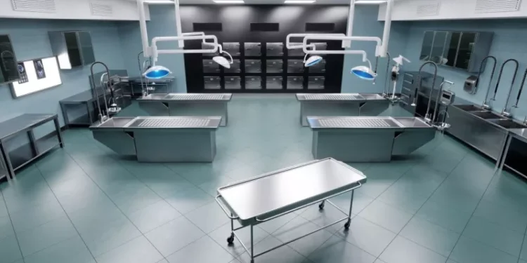 Έφοδος στην Ιατροδικαστική Υπηρεσία Πάτρας από στελέχη του υπουργείου Δικαιοσύνης