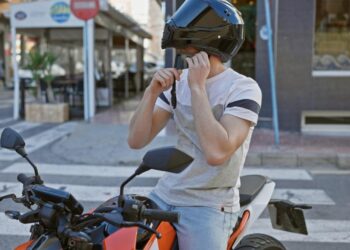 Δυτική Ελλάδα: Εντατικοί έλεγχοι και παραβάσεις για τη μη χρήση κράνους