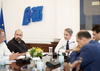 Συνάντηση Μητσοτάκη με δήμαρχο Κυθήρων