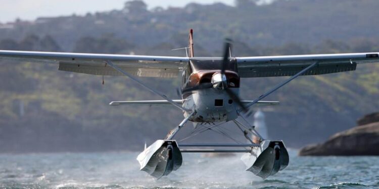 Αμφιλοχία:Πρόσκληση δημάρχου για έναρξη πτήσεων υδροπλάνων