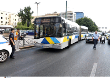 Σύγκρουση λεωφορείου με ΙΧ στη Συγγρού – Έξι τραυματίες