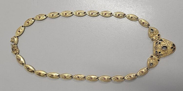 3 συλλήψεις για την κλοπή τάματος από Μονή