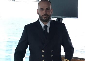 Καπετάν Θανάσης Ζωγράφος με καταγωγή από την Αιτωλ/νία: Άξιος εκπρόσωπος της νέας γενιάς Ελλήνων Πλοιάρχων Ε.Ν