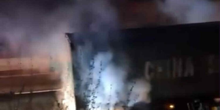 Φωτιά σε νταλίκα κοντά στο Μεσολόγγι