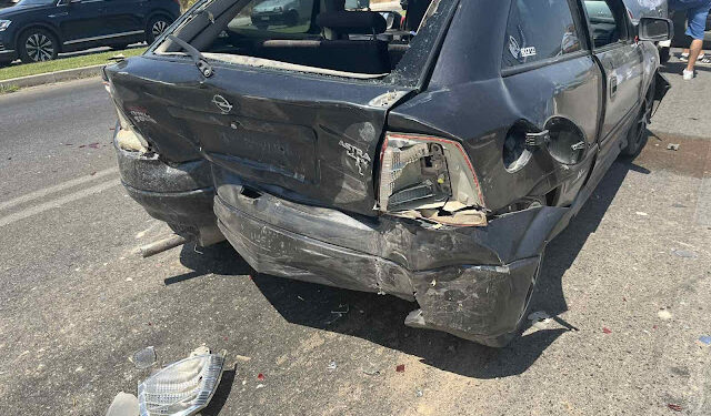 Αγρίνιο:Kαραμπόλα τεσσάρων οχημάτων-τραυματίστηκαν δύο άτομα