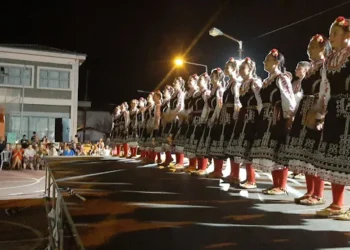 Με μεγάλη επιτυχία στο Μενίδι το Διεθνές Φεστιβάλ Παραδοσιακών Χορών.