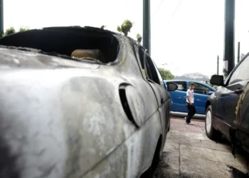 Πάτρα: Κάηκαν 550 αυτοκίνητα της ΑΑΔΕ