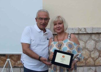 Mε επιτυχία και πλήθος κόσμου τα εγκαίνια της «1ης Αμφιλοχιώτικης Εικαστικής Έκθεσης – Αιτωλoακαρνάνες Καλλιτέχνες»