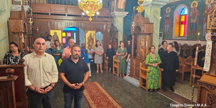 Άγιος Νικόλαος Βονίτσης, Αρχιερατική Θεία Λειτουργία