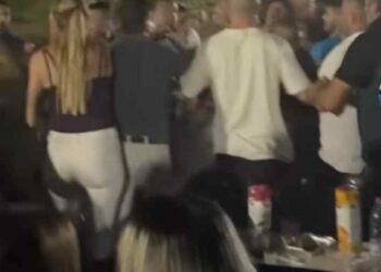 Γροθιές, σπρωξίματα, καρεκλιές στο πανηγύρι στα Σιταράλωνα Αιτωλ/νίας