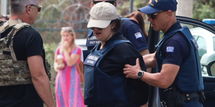 Παλαιό Φάληρο: Πολύωρη απολογία της 32χρονης μητέρας για τον θάνατο της κόρης της – “Ήμουν σε πανικό”