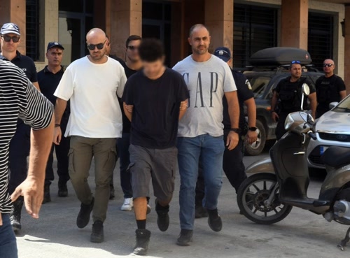 Πάτρα: Προφυλακιστέοι οι δύο νεαροί για τη φωτιά στο Γηροκομείο