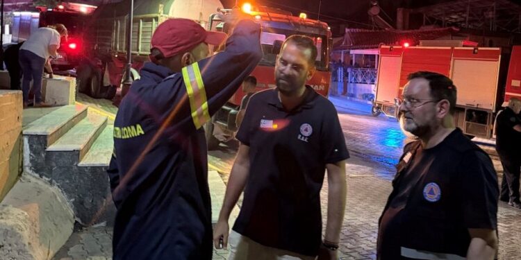 Ακραίος κίνδυνος πυρκαγιάς σε Αχαΐα και Ηλεία, πολύ υψηλός κίνδυνος στην Αιτωλοακαρνανία το Σάββατο-Σε εγρήγορση η Περιφέρεια