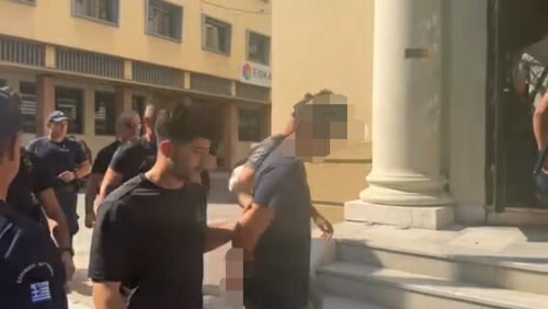 Πάτρα: Στο Δικαστικό Μέγαρο ο 25χρονος για τη φωτιά στο Γηροκομείο