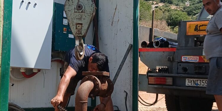 Βόνιτσα: Σε εξέλιξη τιτάνια προσπάθεια αποκατάστασης της υδροδότησης-Νυχθημερόν εργάζονται τα συνεργεία του Δήμου