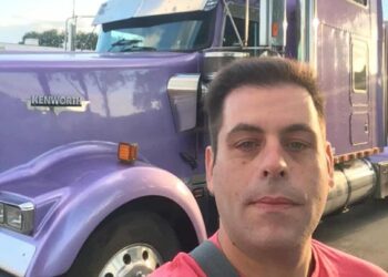 Πάτρα: “Αυτό είναι το αίμα της κόρης μου” Ξεσπά ο πατέρας της 8χρονης που τραυματίστηκε στο τροχαίο που σκοτώθηκε η γιαγιά της