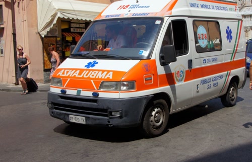 Υγειονομικός συναγερμός στην Ιταλία: Τρεις νεκροί από αλλαντίαση, έρευνα σε γιατρούς και λιανοπωλητές