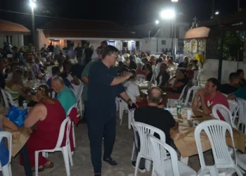 Το αδιαχώρητο στην  αναβίωση του βλάχικου γαμήλιου γεύματος στο Στρογγυλοβούνι