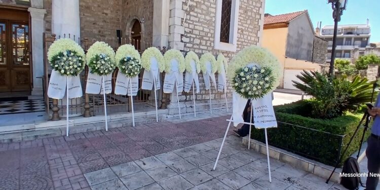 Στερνό αντίο στην Αθηνά Παπαχρήστου στο Μεσολόγγι