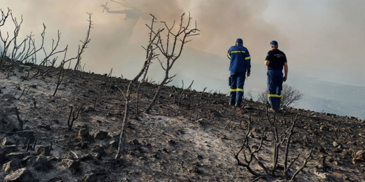 Σε έκτακτη ανάγκη κηρύχθηκαν οι Δ.Κ Βόνιτσας και Αγίου Νικολάου που κάηκαν-κυβερνητικοί παράγοντες αναμένεται να επισκεφθούν τις πληγείσες περιοχές