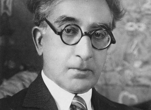 «Alexandrian Sphinx»: Το βιβλίο που αποκαλύπτει τη ζωή του Κωνσταντίνου Καβάφη