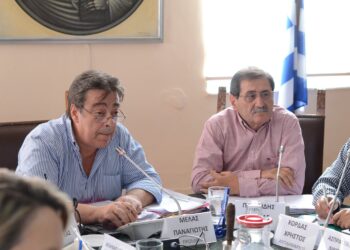 Πάτρα: 3πλό δημοτικό συμβούλιο τη Δευτέρα με εστίαση στις φωτιές