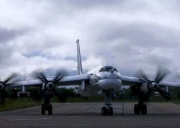 Ρωσικά Tu-95MS πέταξαν πάνω από διεθνή ύδατα στη θάλασσα Μπάρεντς (ΦΩΤΟ/ΒΙΝΤΕΟ)