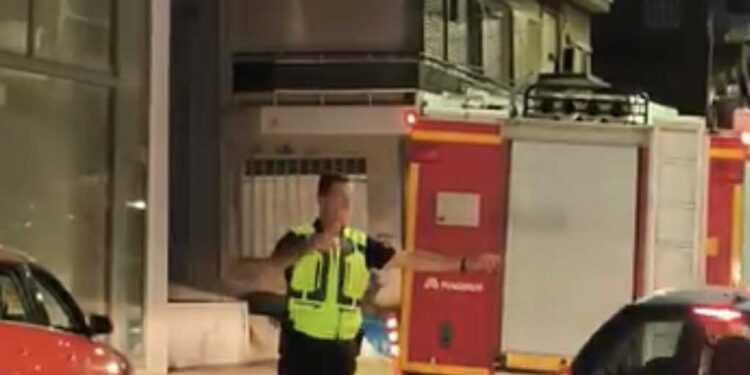 Σοκ στο Αγρίνιο:γυναίκα νεκρή μετά από πτώση από τον 4ο όροφο πολυκατοικίας