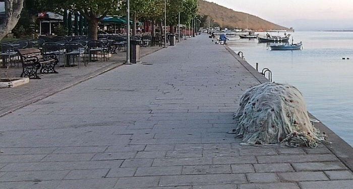 Aμφιλοχία: άνδρας διασώθηκε από τη θάλασσα με τη συνδρομή Λιμενικού και πολιτών