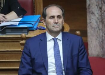 «Έφυγε» από ανακοπή καρδιάς ο Απόστολος Βεσυρόπουλος στα 59 του χρόνια