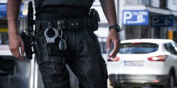 Προφυλακίστηκαν ο TikToker πρώην αστυνομικός και ο συγκατηγορούμενός του