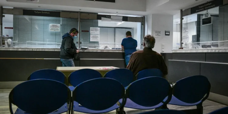 «Τειρεσίας»: Βήμα βήμα η διαδικασία για έξοδο των δανειοληπτών – Ποιοι έχουν μπει άδικα στην μαύρη λίστα
