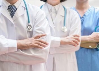 Ά. Γεωργιάδης: Τρία ψέμματα και μια μισή αλήθεια για το ΕΣΥ