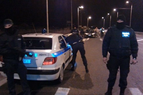 Αστυνομική επιχείρηση στα Χανιά: Κατασχέθηκαν πάνω από 7 κιλά κάνναβης, τραυματίστηκαν αστυνομικοί