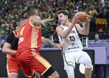 Ευρωμπάσκετ 2025: Η Λιθουανία συνεχίζει αήττητη – Νίκη 94-67 επί Μαυροβουνίου με Γιοκουμπάιτις και Βαλαντσιούνας