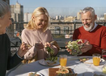 Μακροζωία: Ειδικοί αποκαλύπτουν ότι 3 μερίδες την εβδομάδα από 1 τροφή μπορεί να είναι το «κλειδί» για να ζήσετε μέχρι τα 100