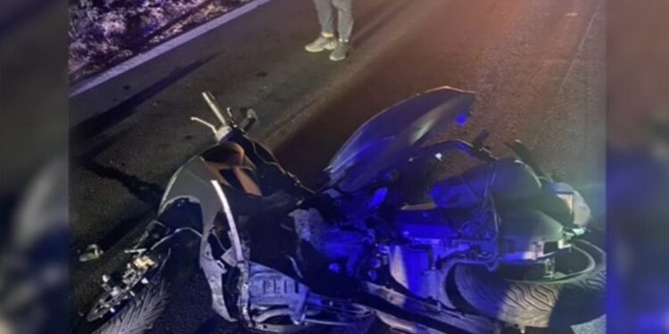 Νεκρός 21χρονος, σοβαρά τραυματισμένος 23χρονος σε τροχαίο στα Ψαχνά Ευβοίας