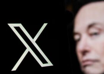 Ο Έλον Μασκ ισχυρίζεται ότι η Apple «θάβει» το chatbot του στο App Store