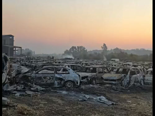 Κάτω Αχαΐα: Πάνω από 1.000 κατεσχεμένα αυτοκίνητα του ΟΔΔΥ έγιναν στάχτη από τη φωτιά