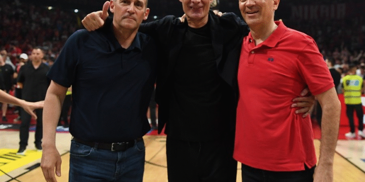 Telesport: Ο Ολυμπιακός εξετάζει την απόκτηση ακόμη ενός σέντερ