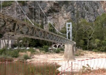Δύο χρόνια μετά τον “Ντάνιελ” οι πληγές παραμένουν. Λειτουργεί ξανά η εκκλησία της Αγίας Παρασκευής