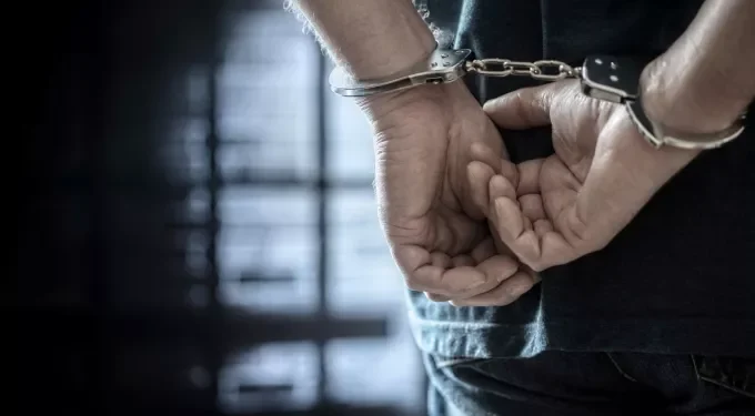 Τι επιχείρησε να κάνει αλλοδαπός που συνελήφθη στην Κέρκυρα;