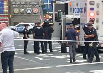 Συναγερμός στη Νέα Υόρκη – Ύποπτο αντικείμενο οδήγησε σε εκκένωση της Times Square