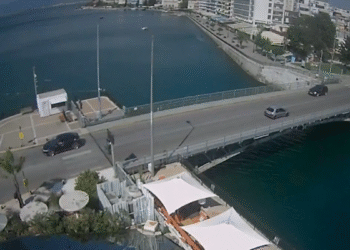 Χαλκίδα: Ξανά σε κυκλοφορία η γέφυρα του Ευρίπου μετά τη βλάβη
