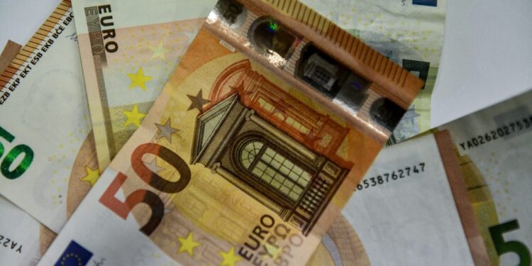 Σέρρες: άνδρας που έκανε το λογιστή πήρε από γυναίκα  περισσότερα από 200 χιλιάδες ευρώ